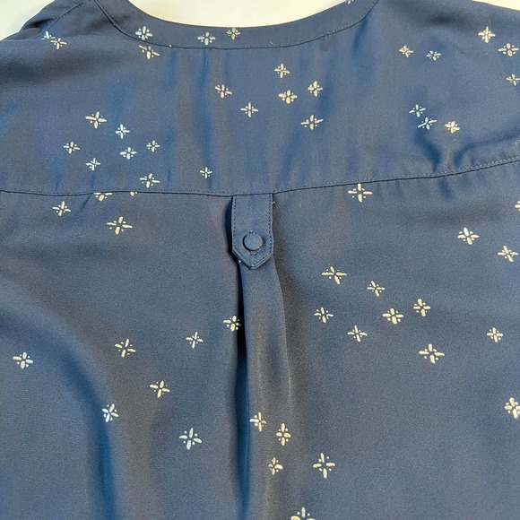 Torrid Women's Blouse Navy Blue - Silver Star Print Sheer Top Size 1 (1X/14-16) - Picture 8 of 10